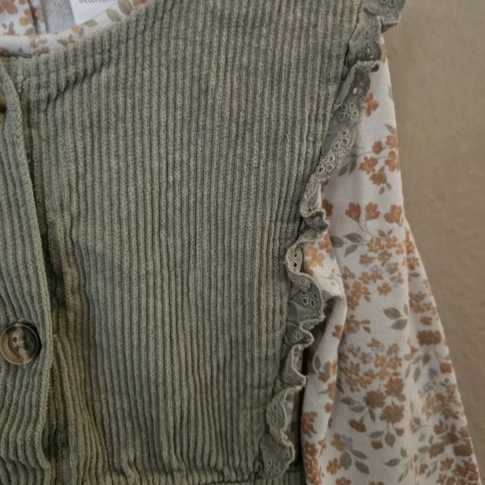 Daisy Fuentes Green Matching Set with Cuoduroy Dress Floral Long Sleeve Tee